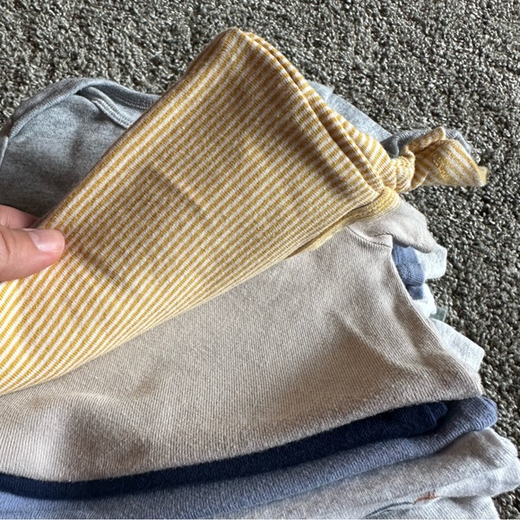 BUNDLE of 14 Carters Short Sleeve Assorted Baby Onesies Bodysuits - Picture 5 of 6